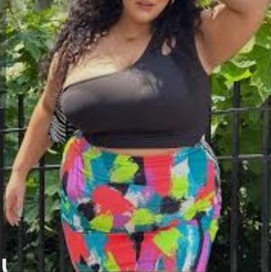 NWOT Yitty Mulit-color Skirt